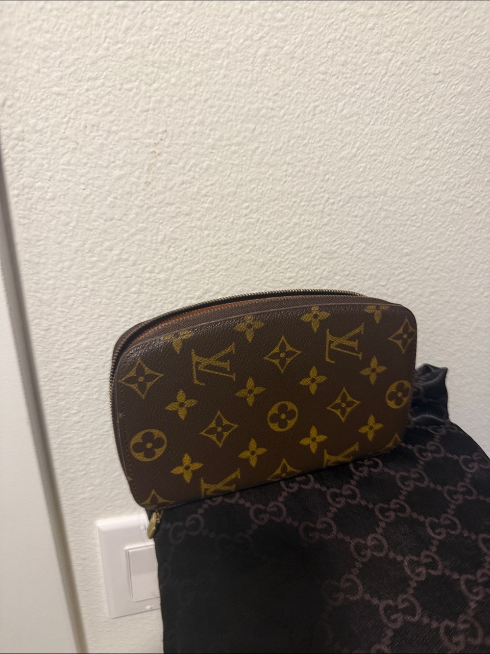 Louis Vuitton Monogram Canvas wallet in Brown and Gold